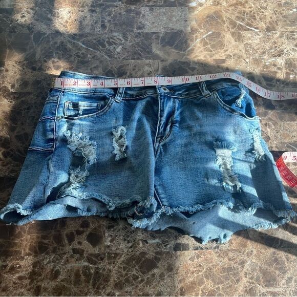 S.O.N.G. Denim Distress Ripped Shorts Size 9​​​​​​ - Picture 3 of 11